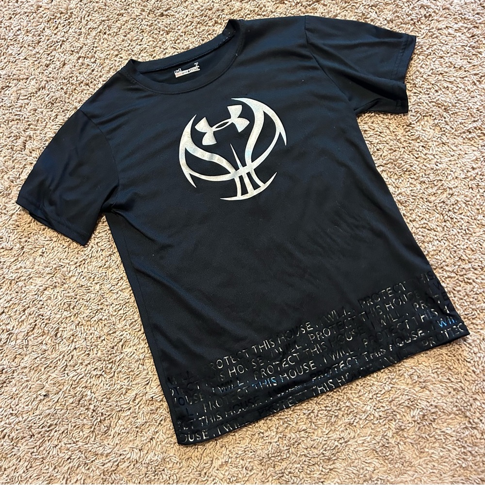 Under Armour Heatgear Black T-shirt Boys size 7